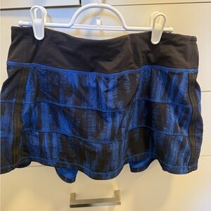 NEW Lululemon Athletica Dynamic Blue and Black Skirt